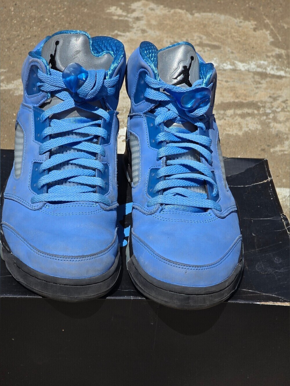 AIR JORDAN 5 RETRO UNC TARHEEL BLUE SNEAKERS MENS SIZE 10 WOMENS SZ 12